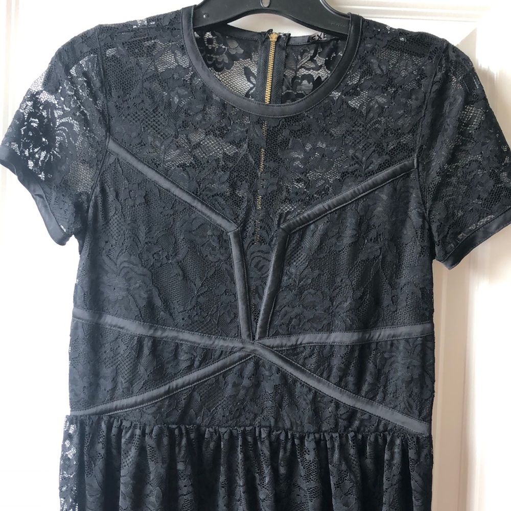 EXPRESS BLACK LACE DRESS SIZE SMALL - Picture 2 of 5